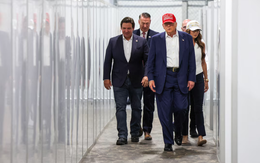 Ông Trump đến thăm 'nhà tù cá sấu'