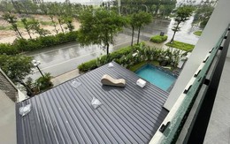 Ảnh vui 22-7: Người dân lấy ghế tình yêu chống bão Wipha