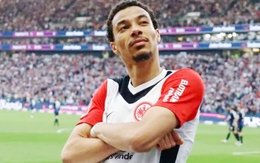 Eintracht Frankfurt ‘giàu to’ nhờ buôn bán tiền đạo