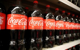 Coca-Cola ra mắt nước ngọt dùng đường mía sau tuyên bố của ông Trump