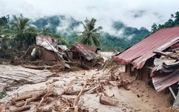 Hình ảnh tan hoang tại xã Mỹ Lý sau lũ dữ