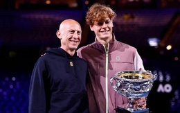 Fan kinh ngạc khi Jannik Sinner tái hợp HLV từng khiến mình dính doping