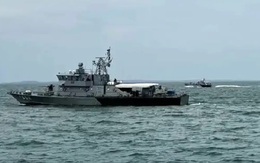 Hải quân Thái Lan điều 4 tàu pháo; Campuchia mở rộng vùng cấm bay