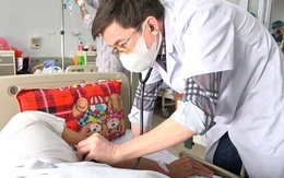 Ăn tiết canh, nem chua: Hai người nhập viện, mất thính lực vĩnh viễn