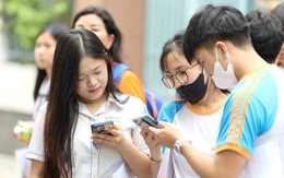 Năm học mới phụ huynh ở TP.HCM phải đóng những khoản thu nào?