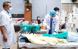 Miễn học phí cho bác sĩ nội trú, tại sao không?