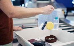 EU chuẩn bị dỡ bỏ giới hạn chất lỏng trong hành lý xách tay