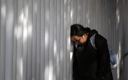 Chính quyền Tổng thống Trump dự kiến thu hàng triệu USD từ người xin tị nạn