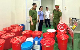 Bắt giám đốc Công ty Athena Việt Nam sản xuất mỹ phẩm giả