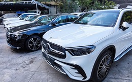 Xe sang đại hạ giá, khách vẫn dè dặt xuống tiền