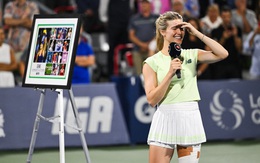 Màn chia tay xúc động của mỹ nhân Eugenie Bouchard