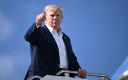 Mạng xã hội lan truyền đoạn video ông Trump phát biểu bị tiếng kèn át đi ở Scotland