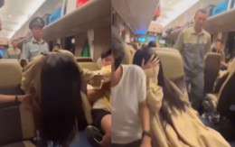 Cosplay ma nữ cô gái muốn độn thổ vì va phải chú bảo vệ