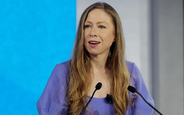 Con gái cựu tổng thống Mỹ Bill Clinton phải trả lại 2,2 triệu USD cho USAID?