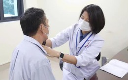 Khám chữa bệnh theo yêu cầu được hưởng bảo hiểm y tế; Kịch tính pha cứu 2 trẻ bằng drone phun thuốc