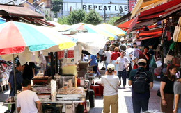 Hàn Quốc 'phát tiền cho dân' để kích thích tiêu dùng