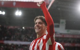 Giữa lúc bị tố nhập tịch trái phép, Malaysia sắp có cầu thủ nhập tịch mới