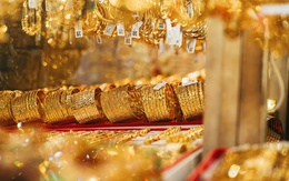 Giá vàng lao dốc mạnh