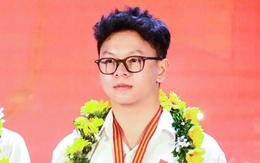 Nam sinh cấp THPT duy nhất đoạt giải nhất tin học văn phòng thế giới cấp quốc gia