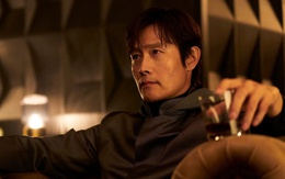 Lee Byung Hun bị con trai trách móc vì quá ác trong Squid game
