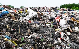 Cà Mau đem rác đi chôn là giải pháp khả thi hay tạm thời đối phó?