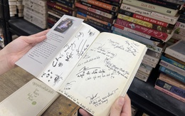 Viết ghi chú vào sách là lưu kỷ niệm hay phá hoại?