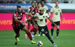 Barcelona mỉa mai huyền thoại Real Madrid ngay trên sóng truyền hình