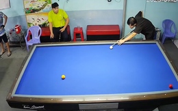 Siêu phẩm bida rùa 5 băng khiến đối thủ đứng hình