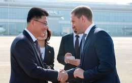 Nga tặng sư tử con cho Triều Tiên để kỷ niệm xây cầu đường bộ nối hai nước