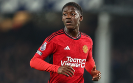 Mainoo tiến thoái lưỡng nan vì là ‘báu vật’ của fan Man Utd