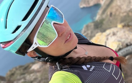 Hot girl xe đạp xin 'được lãng quên' trên mạng xã hội người lớn