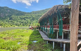 23 hộ xây dựng trái phép trên đất rừng tại hồ Ô Thum để kinh doanh buôn bán