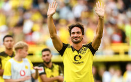 Mats Hummels bị vợ cũ tố ‘bỏ quên’ con trai trong ngày tri ân để đi cùng tình mới