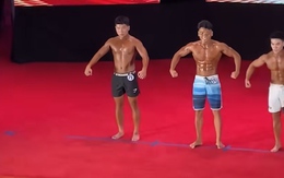 Vừa đi tập gym được 4 ngày thì thằng bạn khen body đẹp nên đi thi tranh giải