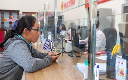 Yêu cầu bỏ thói quen bắt dân nộp bản sao có chứng thực