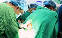 Ca mổ lấy thai hy hữu, không thể gây tê tủy sống cho sản phụ nặng 178kg