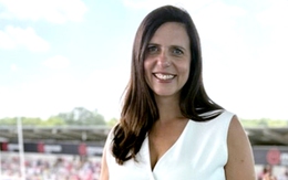 Nữ giám đốc từ chức sau khi bị đề nghị 'ngủ với ông chủ giải đấu'