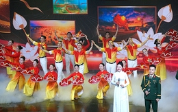 Nghẹn ngào nghe lại ‘những câu thơ viết nên hình đất nước’