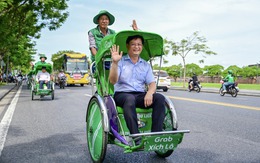 Độc đáo Grab xích lô ở thành phố di sản