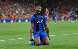 Cổ động viên có hành vi phân biệt chủng tộc với Semenyo bị bắt