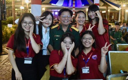 Truyền lửa đến người trẻ qua 'Những câu thơ viết nên hình đất nước'