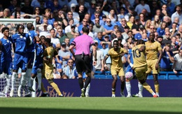 Chelsea thoát thua nhờ luật hiếm gặp ở Giải Ngoại hạng Anh