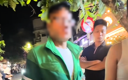 Xác minh clip tài xế xe ôm lấy điện thoại khách Tây hủy chuyến để lấy giá cao hơn