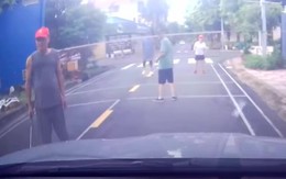 Xác minh clip nhóm người chặn đường, giăng lưới đánh cầu lông ở khu dân cư Văn Minh