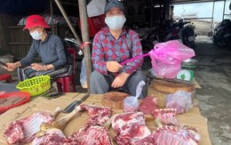 Tiểu thương 'nín thở' sống chung dịch tả heo châu Phi, mong khách hàng đừng quay lưng
