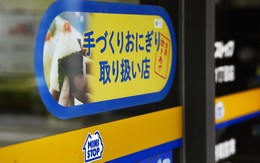 1.600 cửa hàng Ministop ở Nhật ngừng bán cơm nắm, bento vì ‘bị dán hạn sử dụng giả’