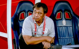 'Độc lạ bóng đá Campuchia': HLV tuyển nam cầm luôn đội nữ