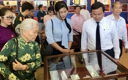 Bảo tàng Tôn Đức Thắng tiếp nhận phim tư liệu quý về Bác Tôn