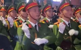 'Khối bắn tim' đã làm gì mà gây bão cõi mạng?