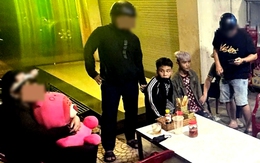 Bé gái 13 tuổi bị lừa vay 10 triệu xài rồi bị bán vào quán karaoke